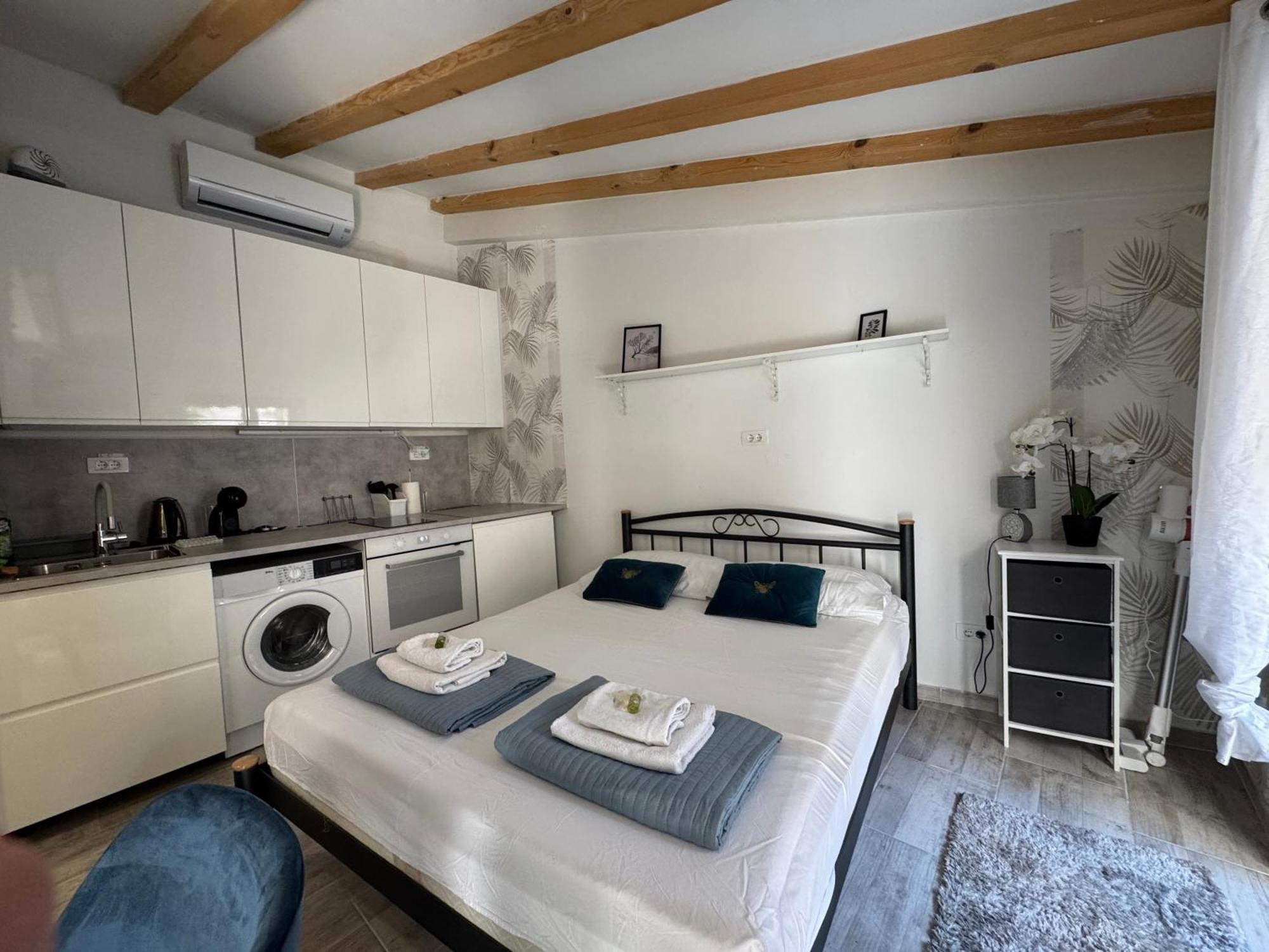 Supreme Location-old Town Luce Centre Apartament